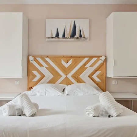 Cosy - Climatise - 2 Pas Du Port - Place Aux Herbes Apartamento Saint-Tropez