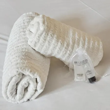شقة Cosy - Climatise - 2 Pas Du Port - Place Aux Herbes