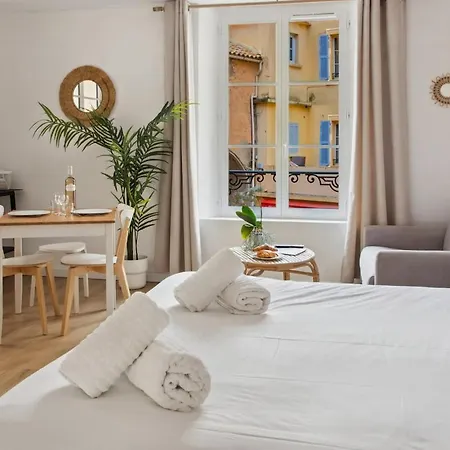 شقة Cosy - Climatise - 2 Pas Du Port - Place Aux Herbes *